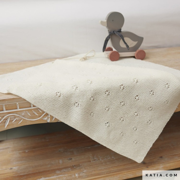 Katia 7920 Журнал с моделями по пряже Katia Baby №114