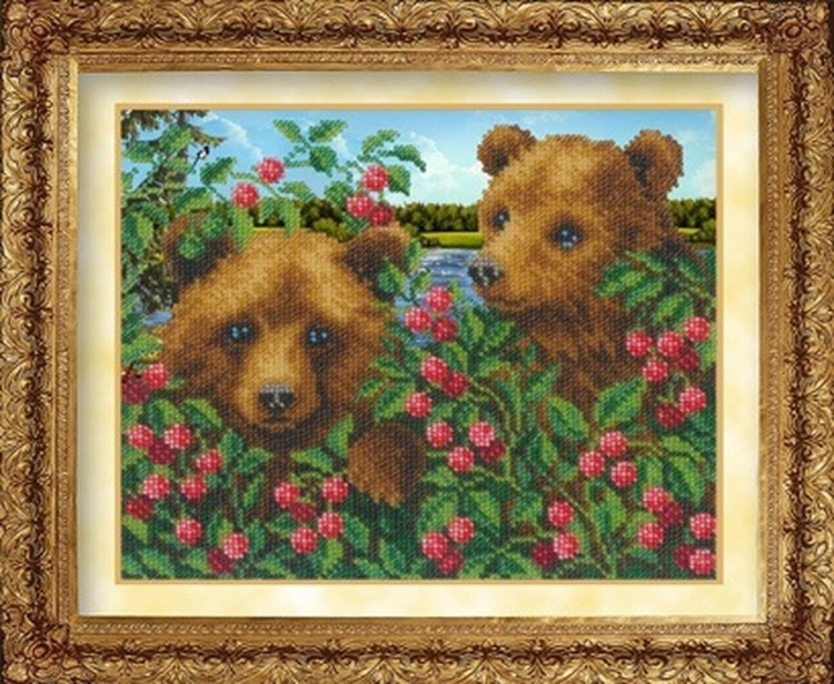 Набор для вышивания Русская искусница 705 Медвежата в малиннике