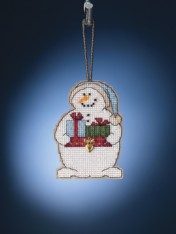 Набор для вышивания Mill Hill MH162136 Giving Snowman (Снеговик с подарками)