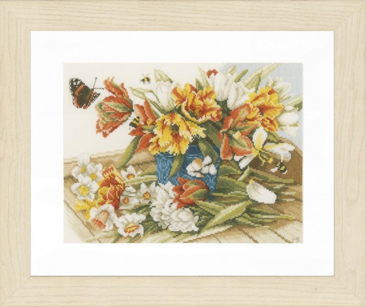 Набор для вышивания Lanarte PN-0154324 Daffodils-tulips