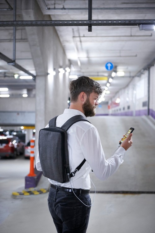 Troika RUC70/GY Деловой рюкзак для зарядки электронных устройств