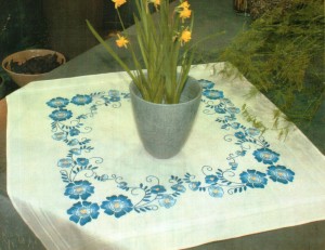 Duftin 7047 Скатерть "Голубые цветы"
