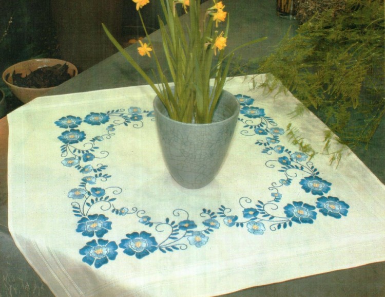 Набор для вышивания Duftin 7047 Скатерть "Голубые цветы"