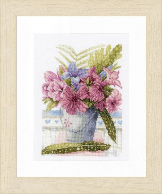 Набор для вышивания Lanarte PN-0154326 Flowers in bucket