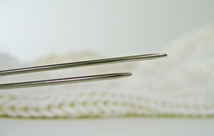 Addi 114-7 Спицы круговые супергладкие экстратонкие из никелированной латуни 100см