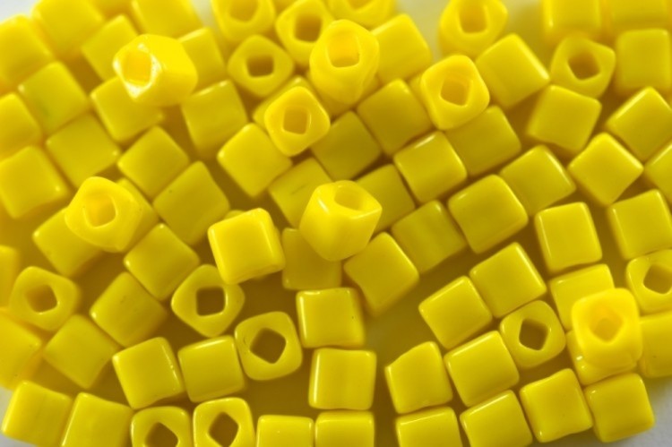 TOHO бисер Cube 1.5 мм-15/0 цвет 0042