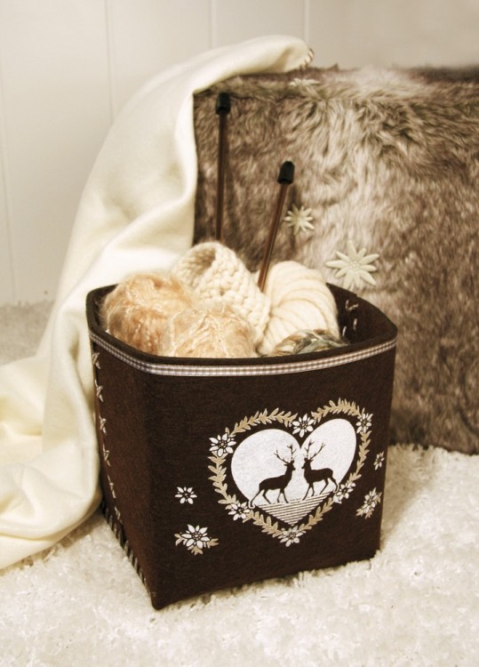 Rayher 45060000 Трафарет "Олени" на сетчатой основе для высокоточного нанесения в наборе со шпателем-скребком