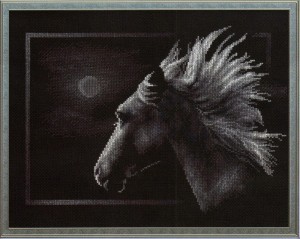 Панна J-0527 (Ж-0527) Лунный конь