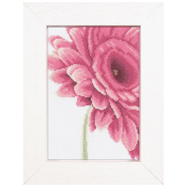 Набор для вышивания Lanarte PN-0008122 Close-Up Pink Flower (Розовый цветок крупным планом)