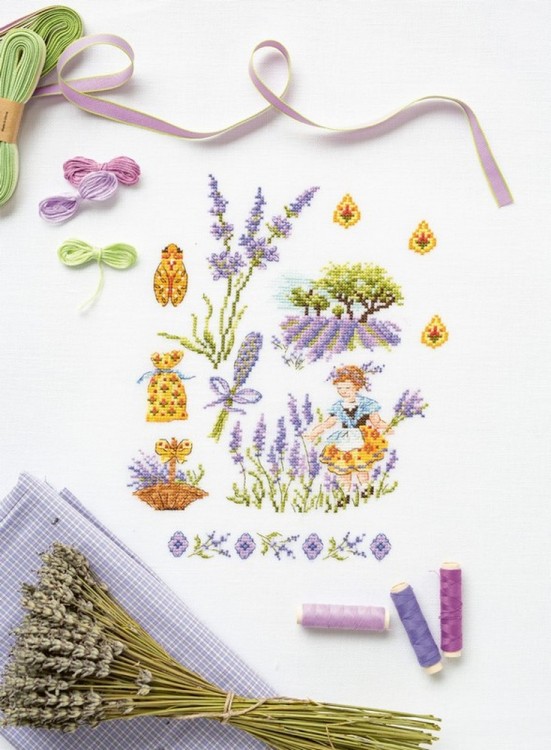 Французская вышивка крестом. Праздники и традиции Франции. 20 удивительных дизайнов Вероник Ажинер