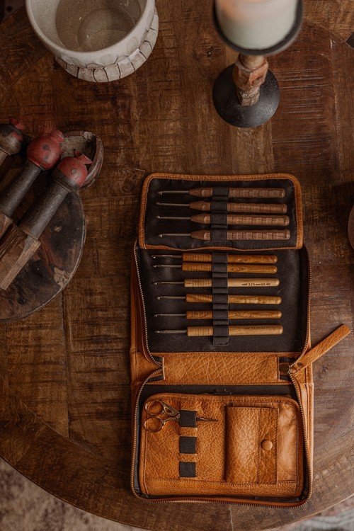 Muud QB-4388/Whisky Чехол-органайзер "Effi"