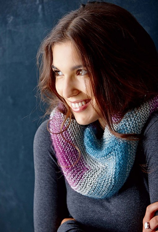 ВЯЖЕМ ГРАДИЕНТНЫМ УЗОРОМ. Модели с мягким переходом цвета: техника "омбре". Спицы