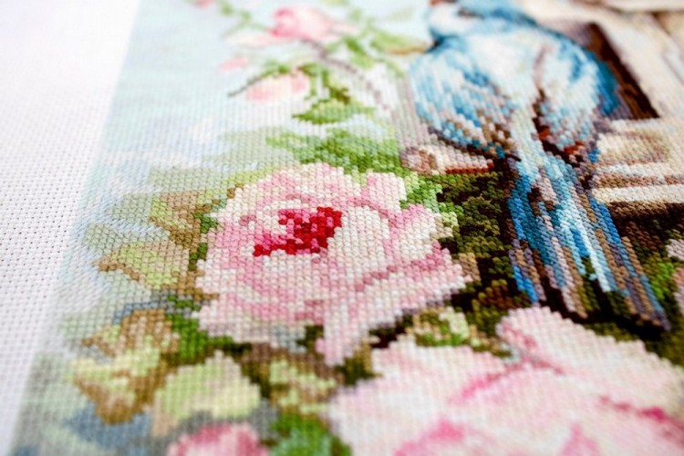 Набор для вышивания Luca-S B2352 Птичий дом и розы