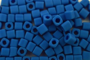 TOHO бисер Cube 4 мм-6/0 цвет 0043DF