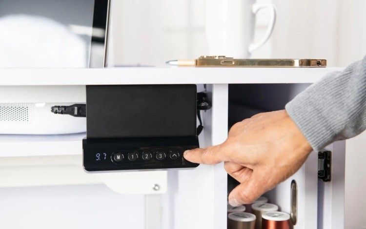 Hemline KLA.EC-W001 Стол раскладной EMBROIDERY CENTER с увеличенной платформой для вышивальных машин