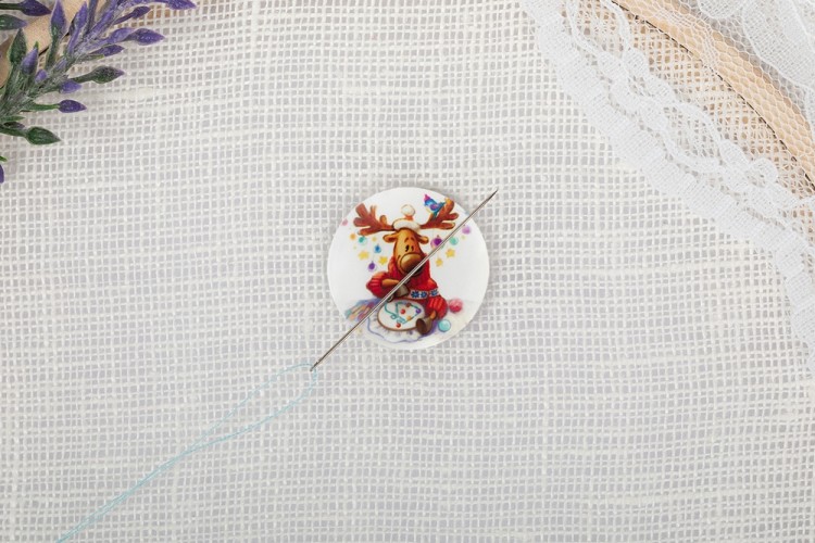 Gamma NEM-46 Игольница-магнит "Олень-вышивальщик"